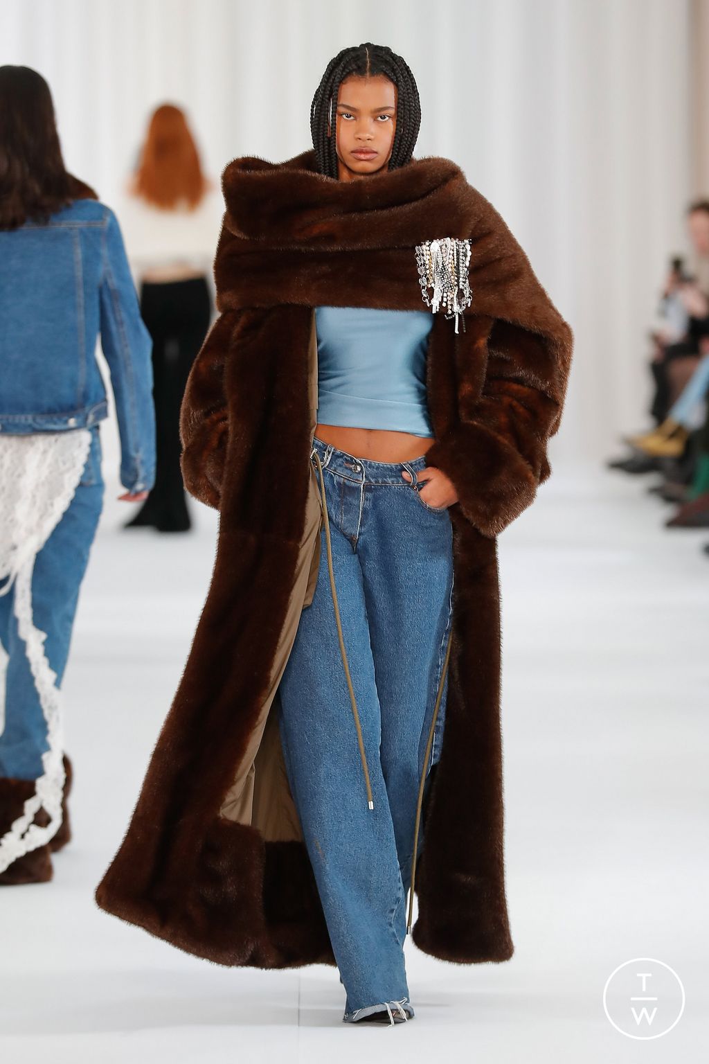 Fashion Week Paris Fall/Winter 2023 look 3 from the Vaillant collection womenswear