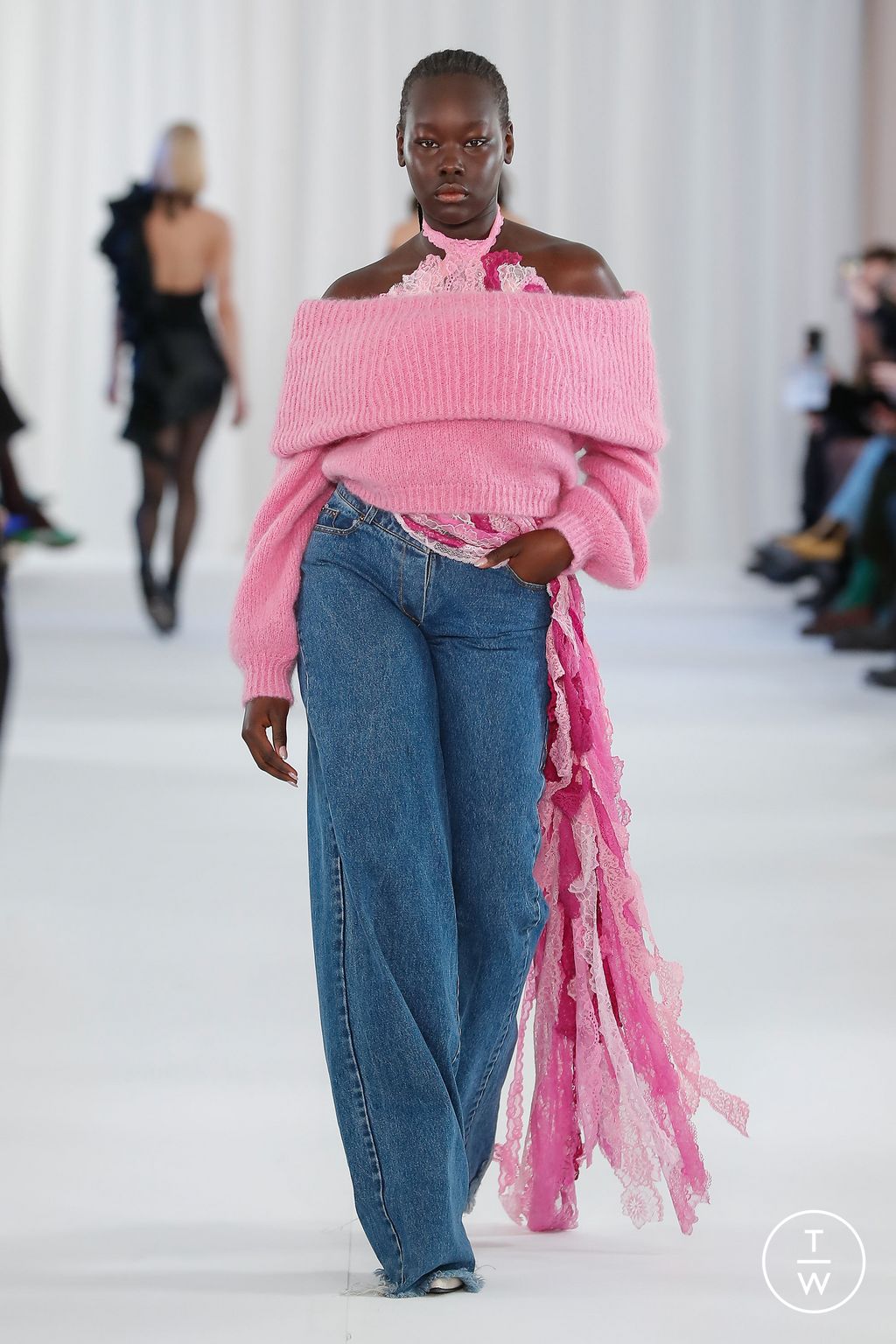 Fashion Week Paris Fall/Winter 2023 look 9 from the Vaillant collection womenswear