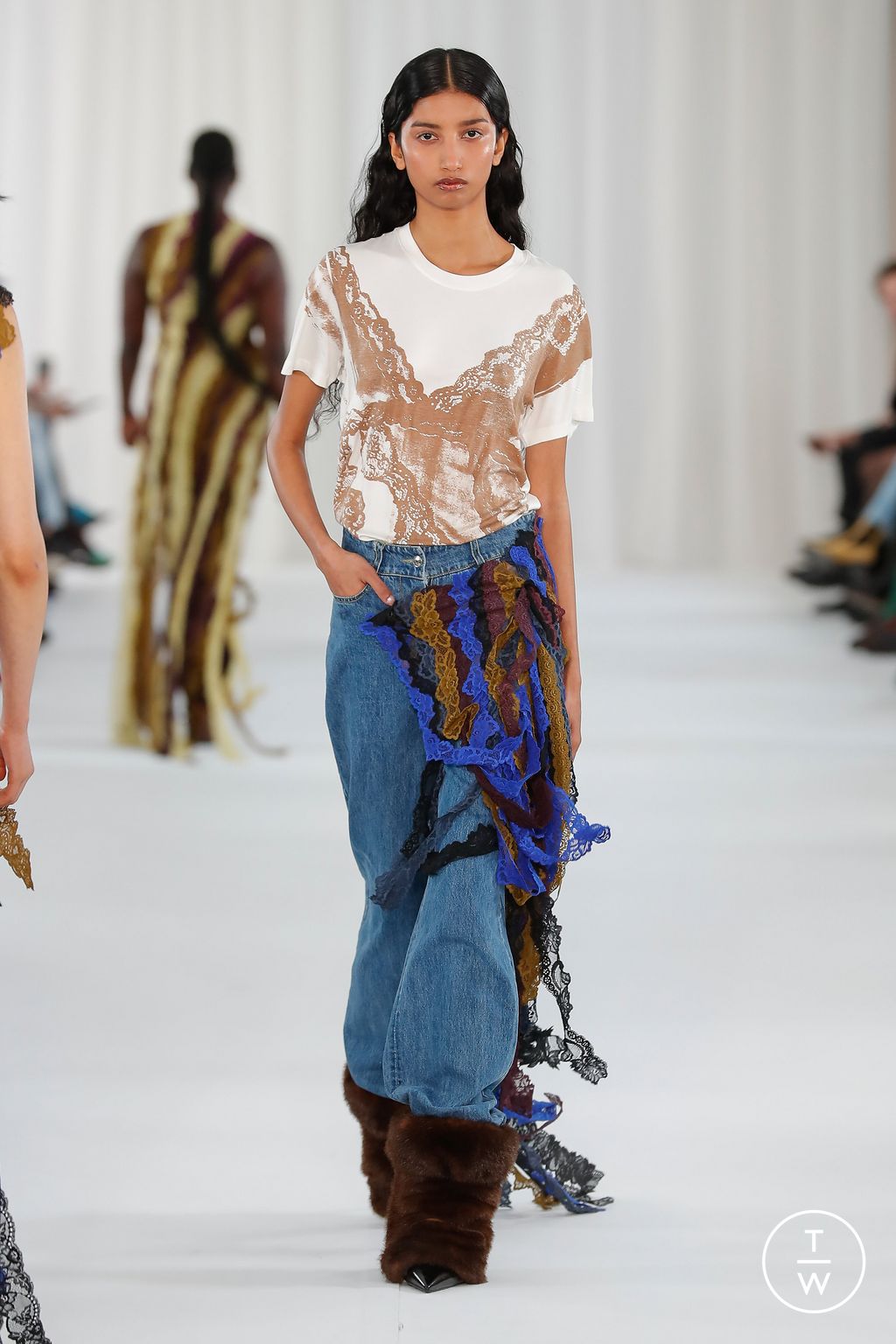 Fashion Week Paris Fall/Winter 2023 look 18 de la collection Vaillant womenswear