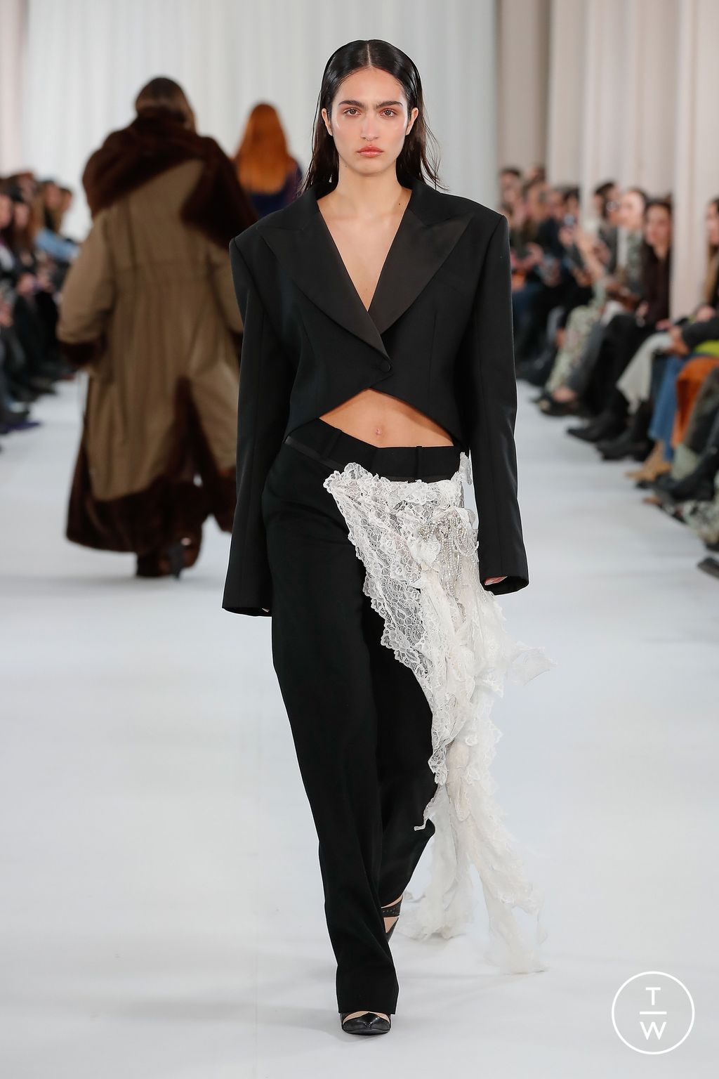 Fashion Week Paris Fall/Winter 2023 look 28 from the Vaillant collection 女装