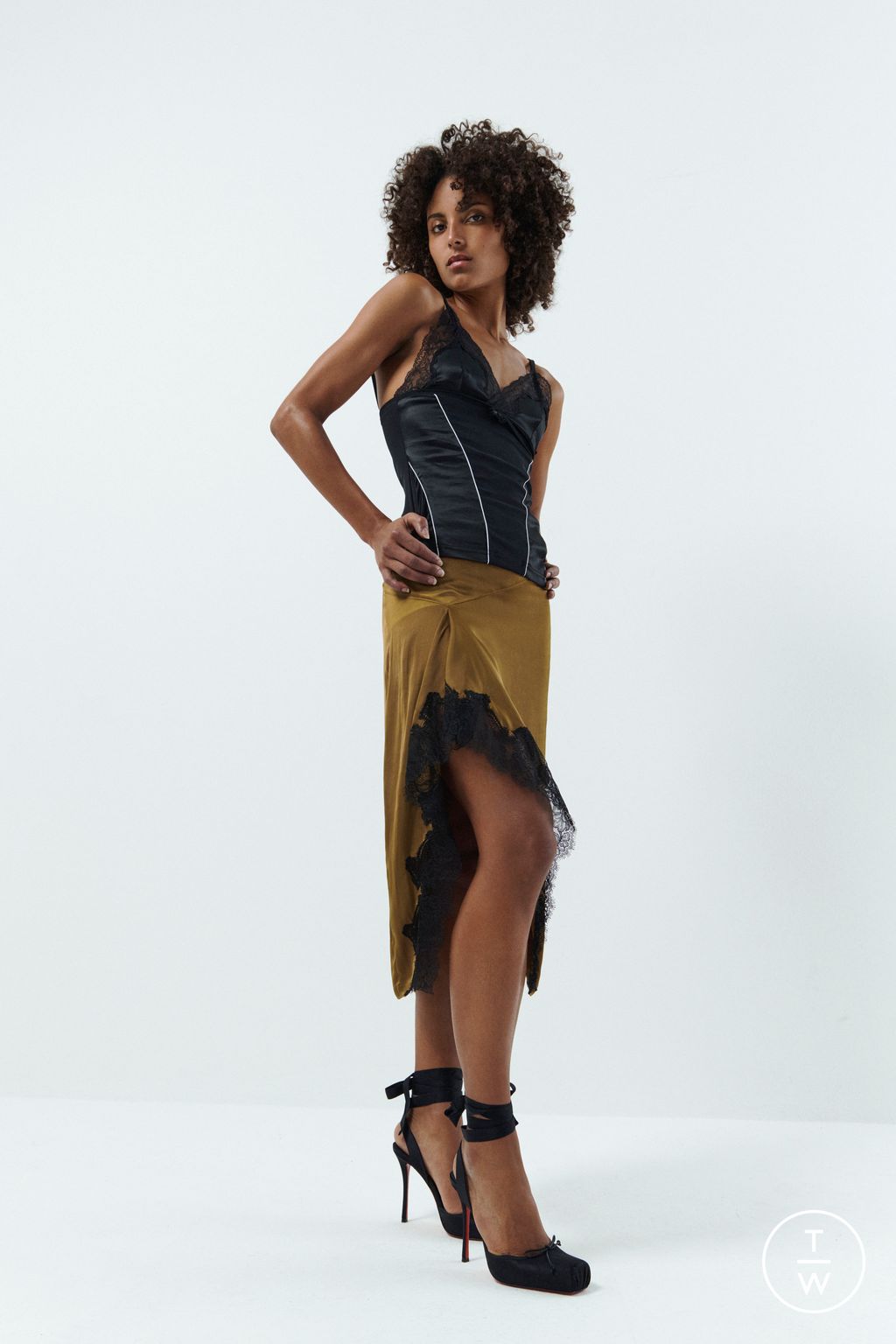 Fashion Week Paris Pre-Fall 2025 look 18 from the Vaillant collection womenswear