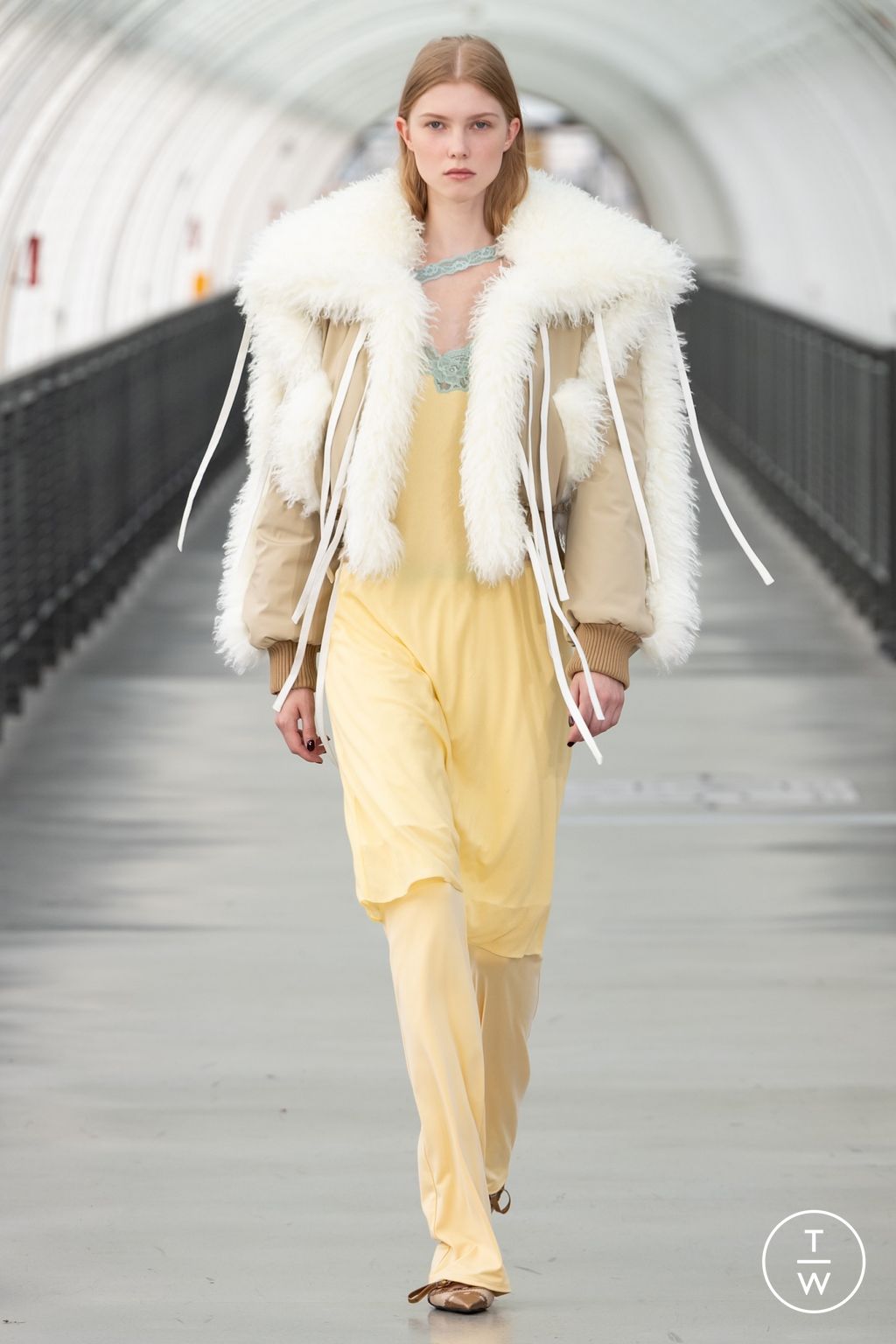 Fashion Week Paris Spring/Summer 2024 look 19 from the Vaillant collection 女装