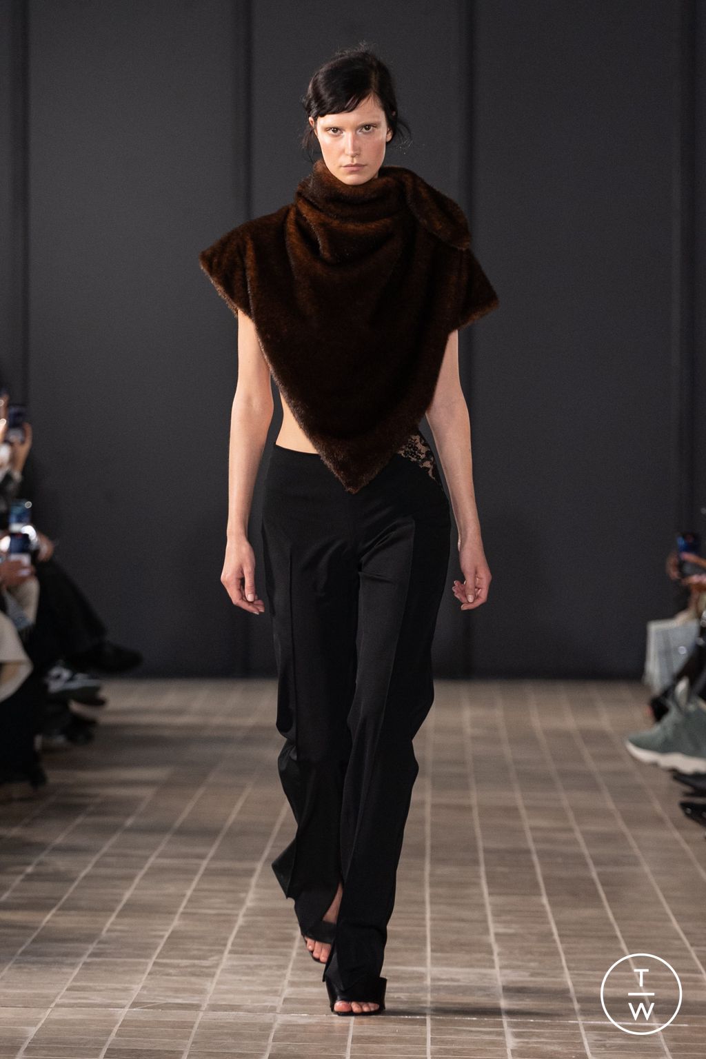 Fashion Week Paris Spring/Summer 2025 look 4 from the Vaillant collection womenswear