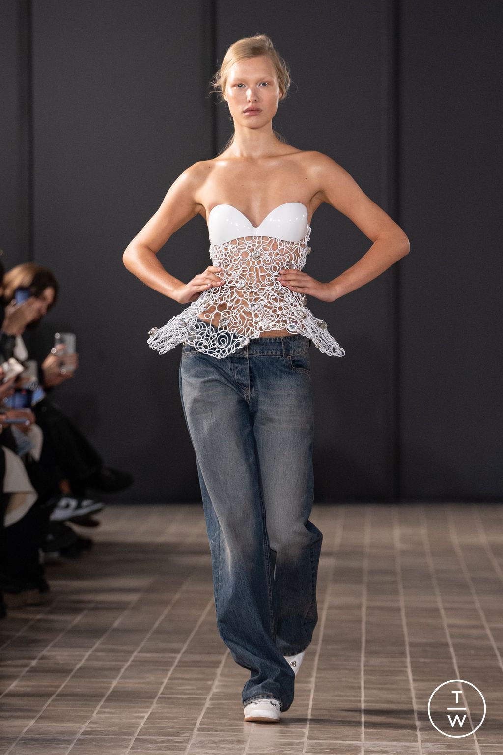 Fashion Week Paris Spring/Summer 2025 look 25 from the Vaillant collection womenswear