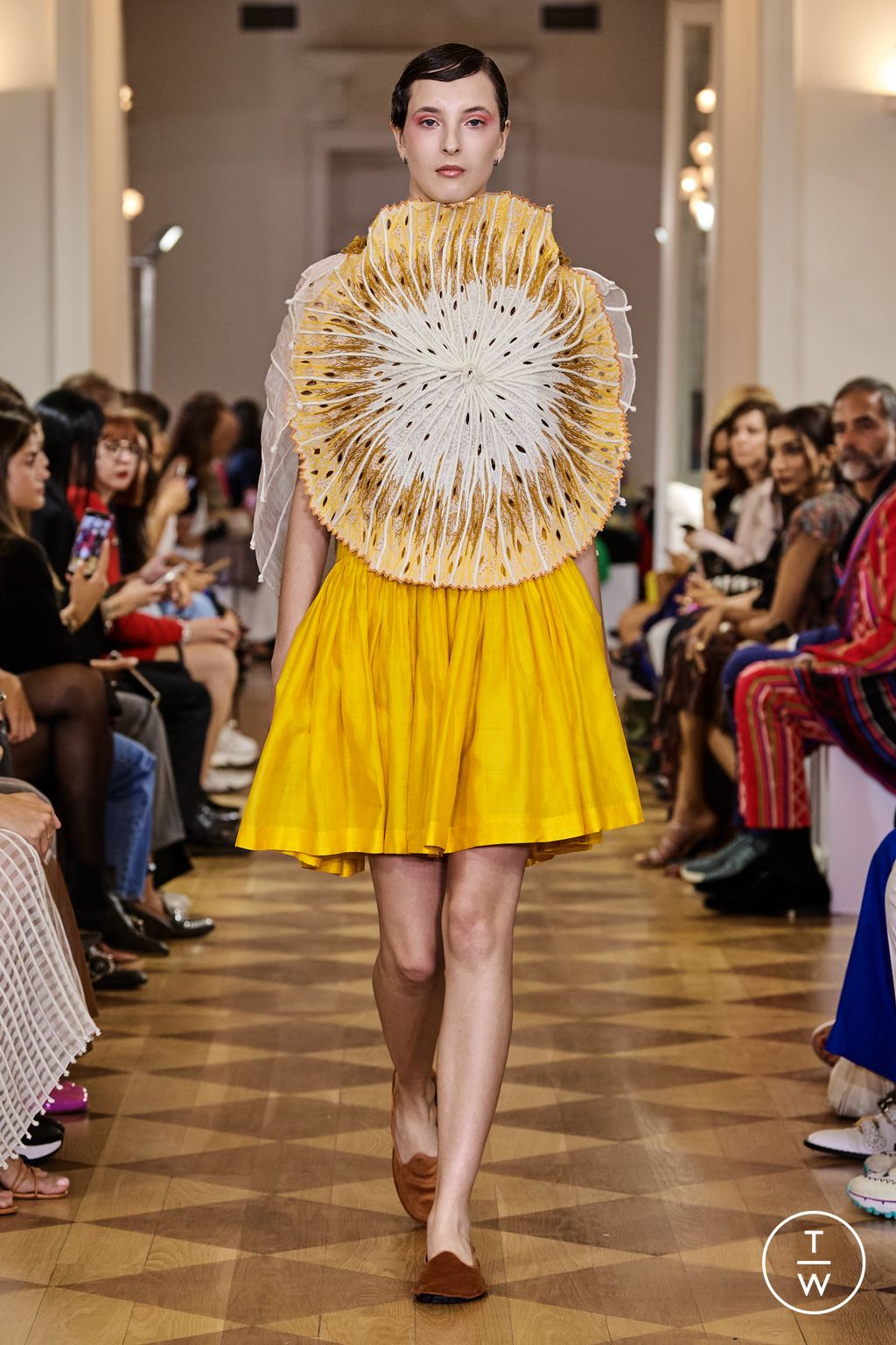 Fashion Week Milan Spring/Summer 2023 look 33 from the Vaishali S collection womenswear