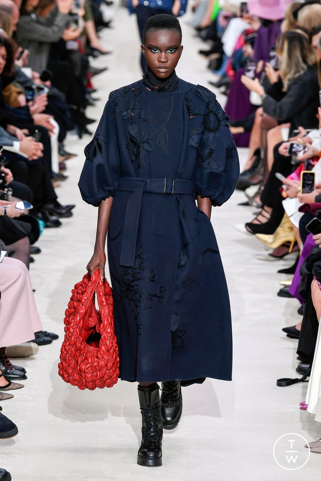 Fashion Week Paris Fall/Winter 2020 look 74 from the Valentino collection womenswear