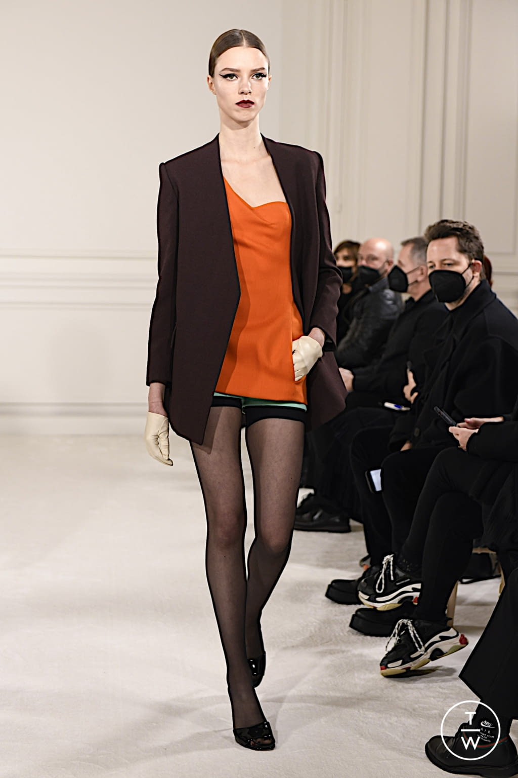 Fashion Week Paris Spring/Summer 2022 look 36 de la collection Valentino couture