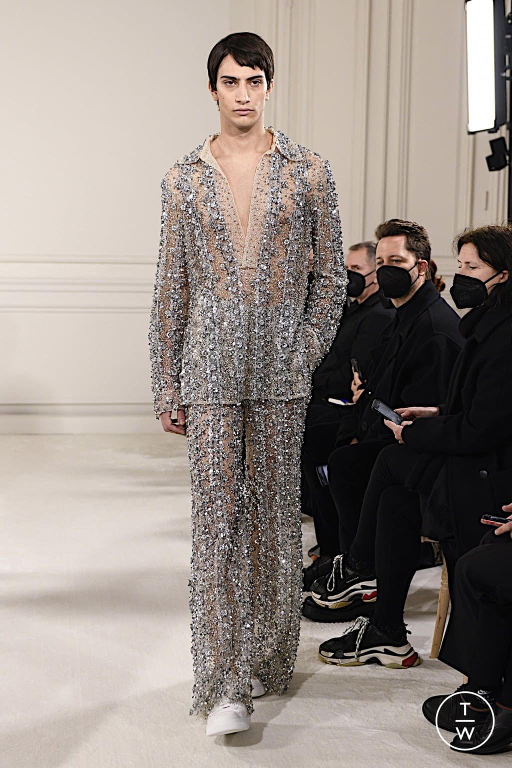 Fashion Week Paris Spring/Summer 2022 look 46 from the Valentino collection 高级定制