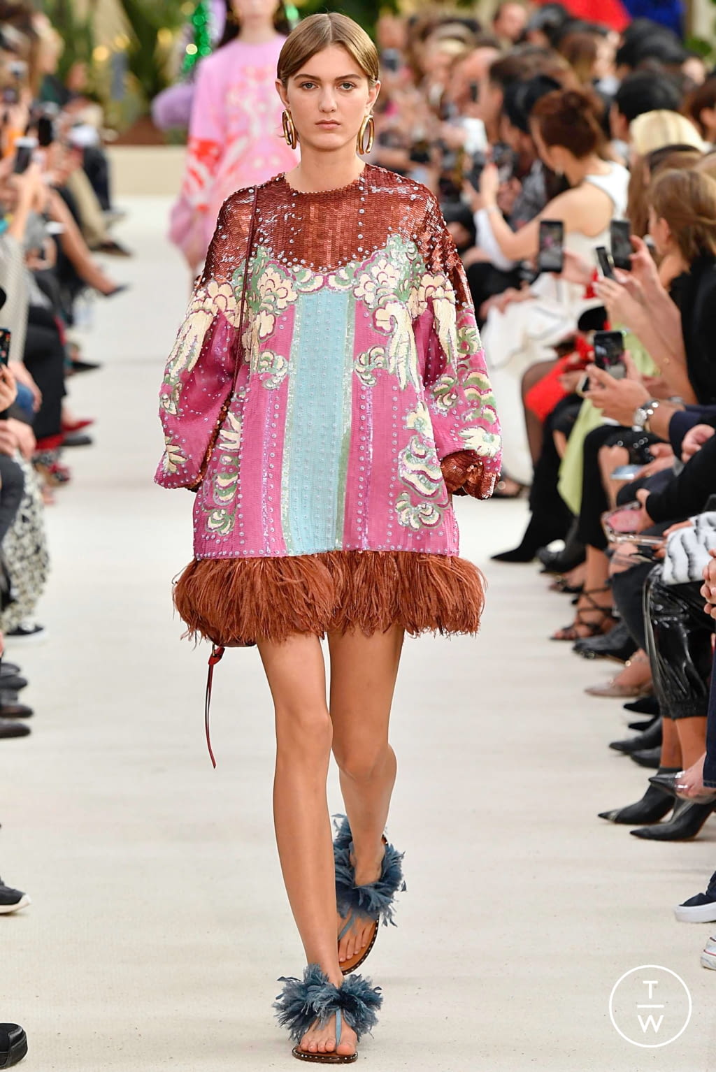 Fashion Week Paris Spring/Summer 2019 look 51 from the Valentino collection womenswear