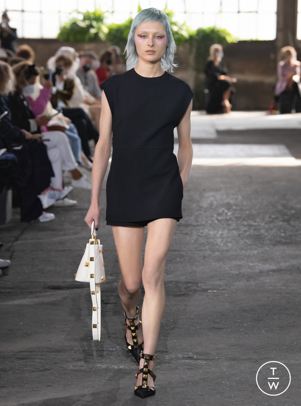 Fashion Week Milan Spring/Summer 2021 look 2 from the Valentino collection womenswear
