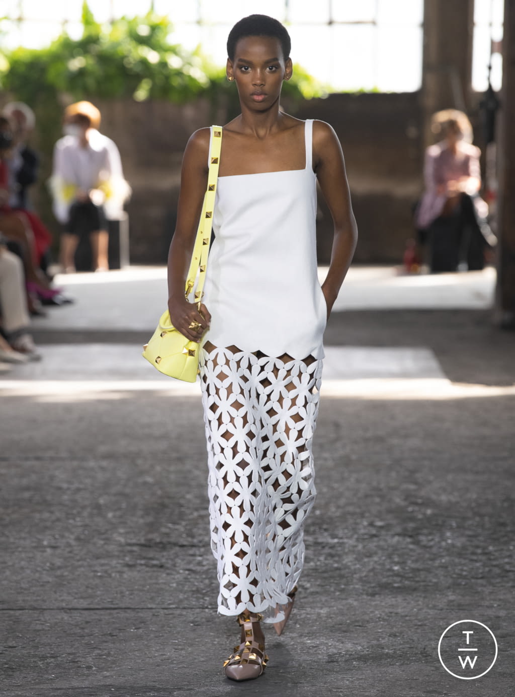 Fashion Week Milan Spring/Summer 2021 look 5 from the Valentino collection womenswear