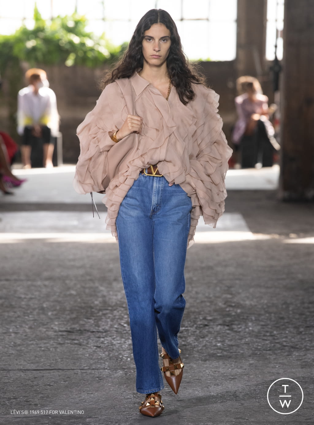 Fashion Week Milan Spring/Summer 2021 look 38 from the Valentino collection 女装