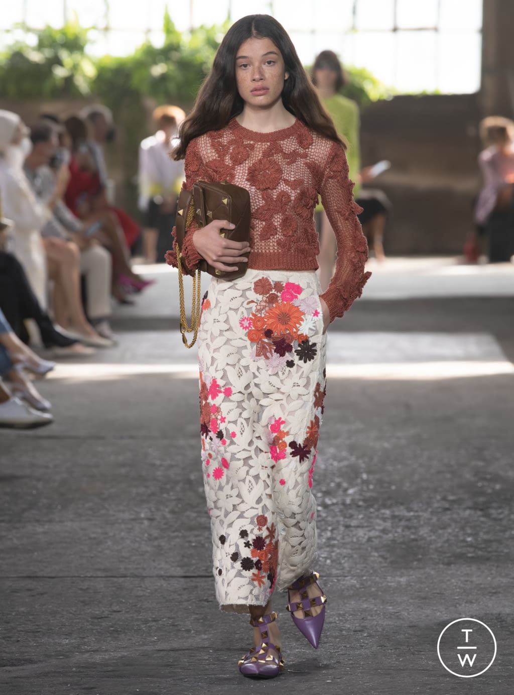 Fashion Week Milan Spring/Summer 2021 look 51 from the Valentino collection 女装