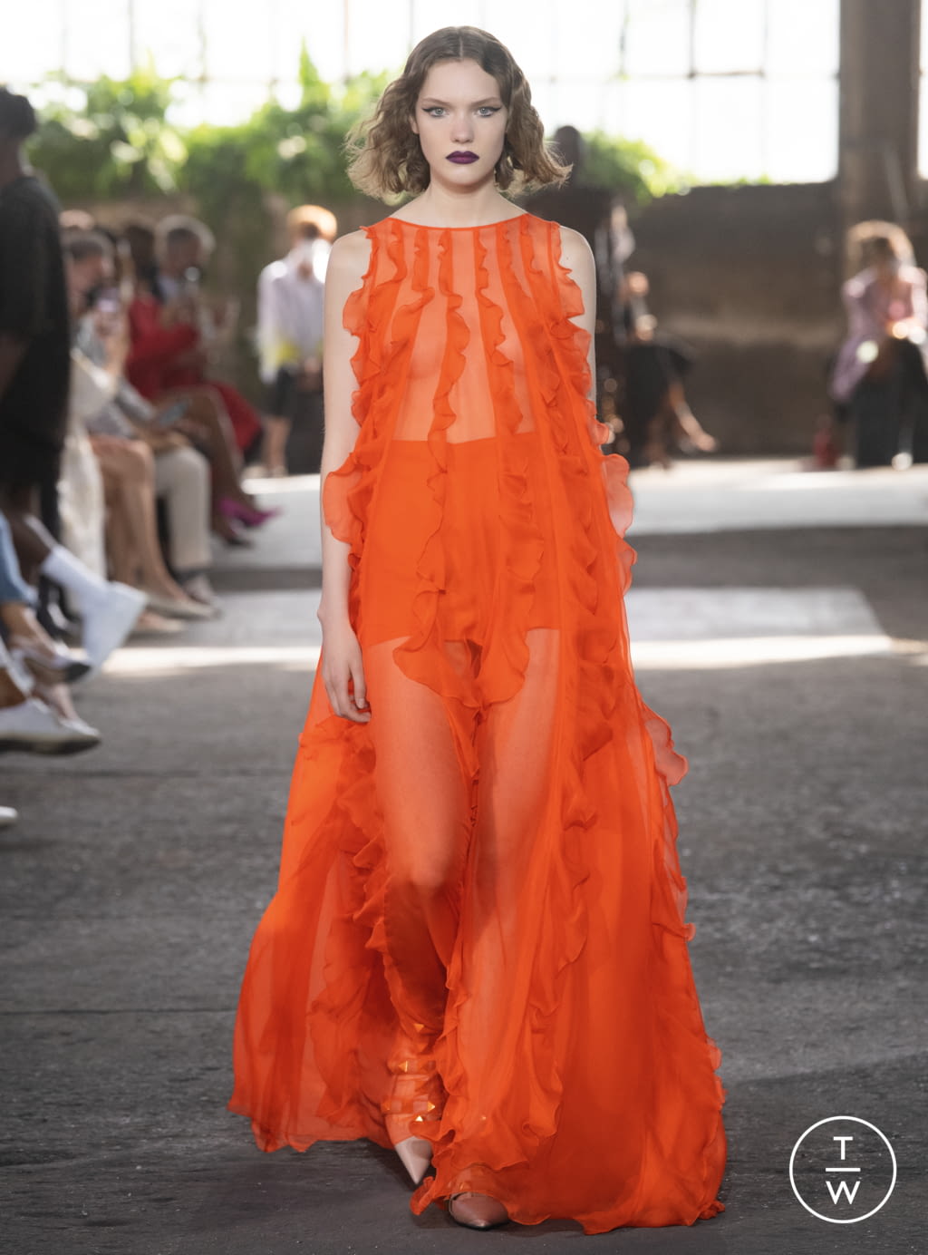 Fashion Week Milan Spring/Summer 2021 look 65 from the Valentino collection 女装