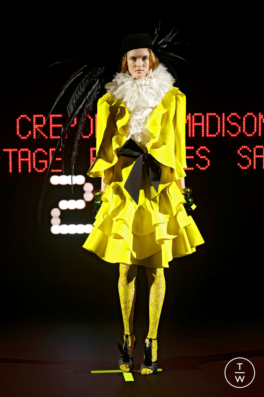 Fashion Week Paris Spring/Summer 2025 look 26 from the Valentino collection couture