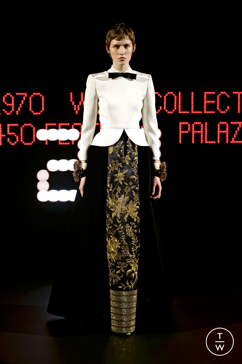 Fashion Week Paris Spring-Summer 2025 look 27 from the Valentino collection couture