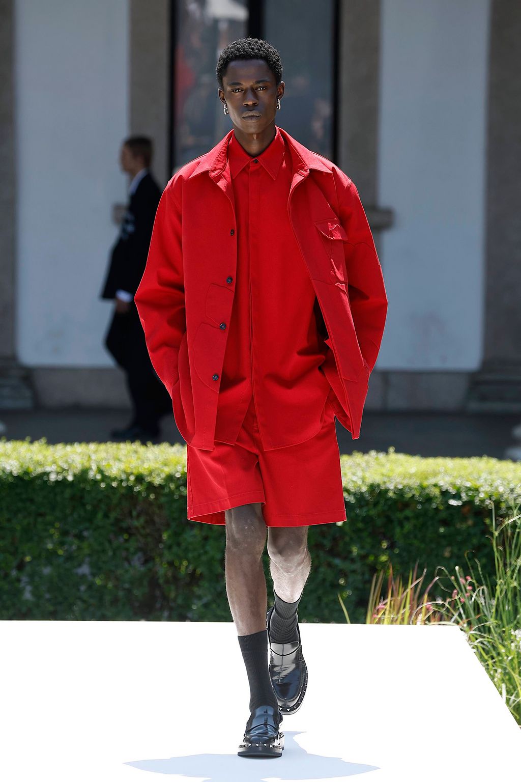 Fashion Week Milan Spring/Summer 2024 look 14 de la collection Valentino menswear