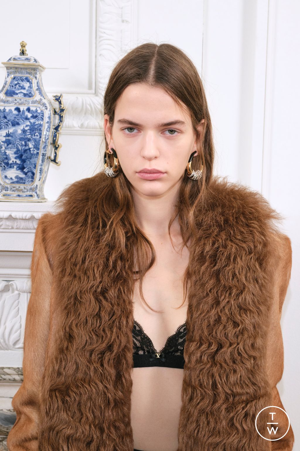 Fashion Week Paris Pre-Fall 2026 look 21 from the Valentino collection womenswear