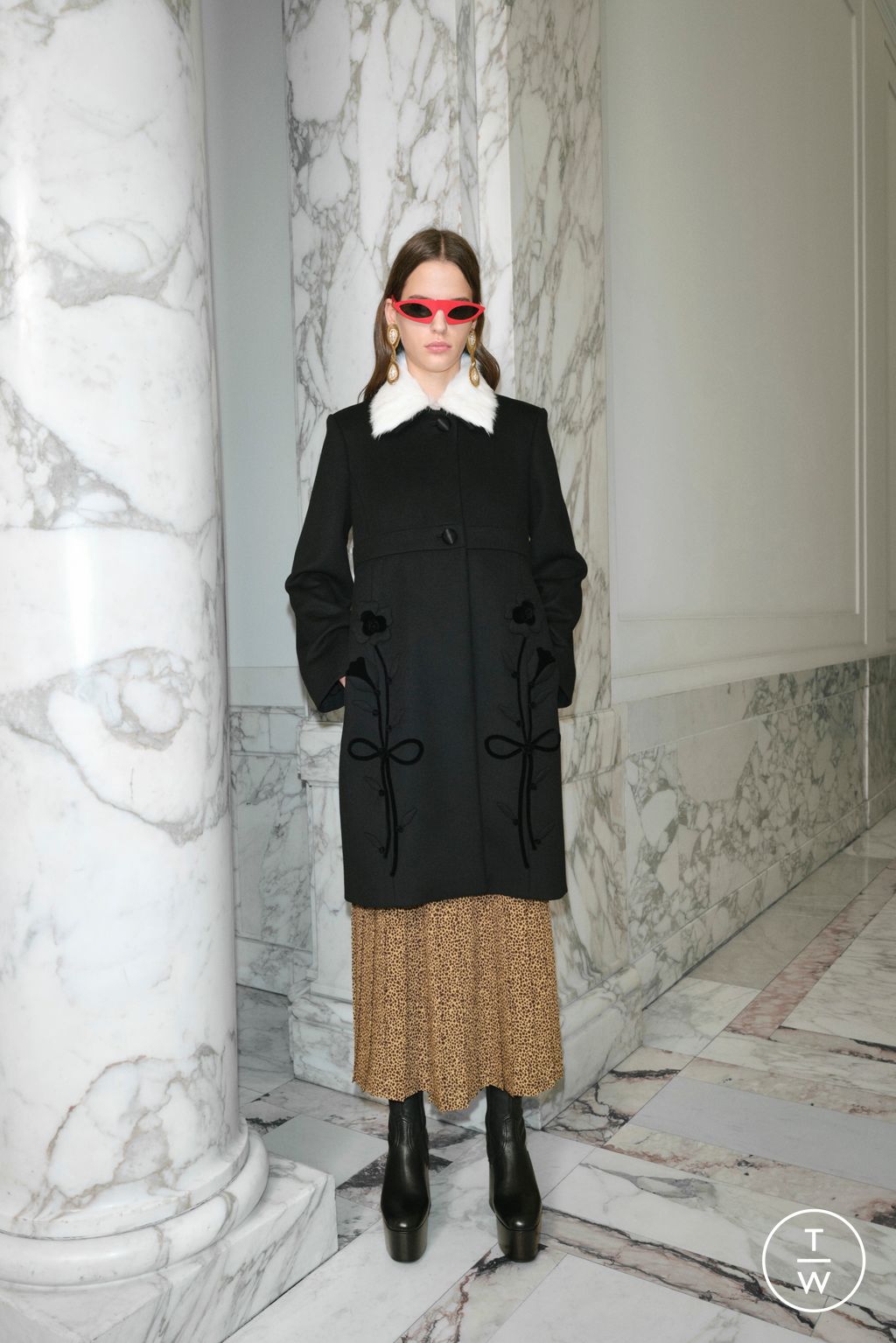 Fashion Week Paris Pre-Fall 2026 look 75 from the Valentino collection womenswear