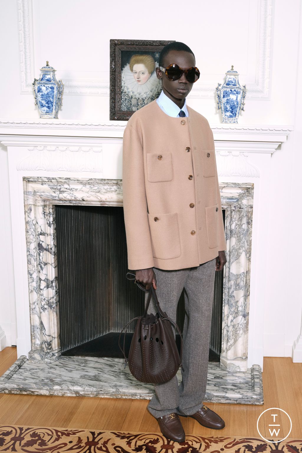 Fashion Week Paris Pre-Fall 2026 look 81 from the Valentino collection womenswear