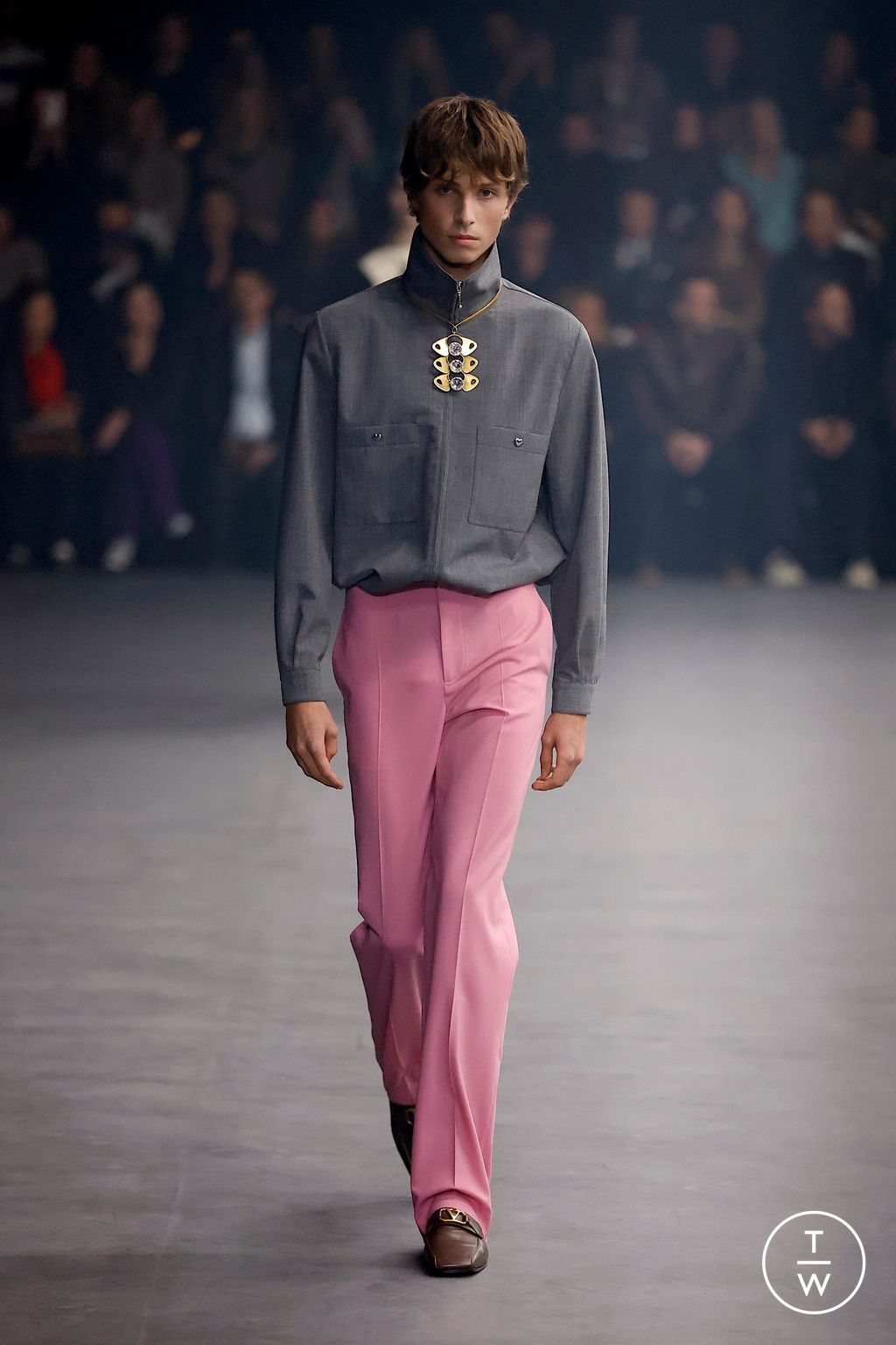 Fashion Week Paris Spring/Summer 2026 look 13 from the Valentino collection womenswear