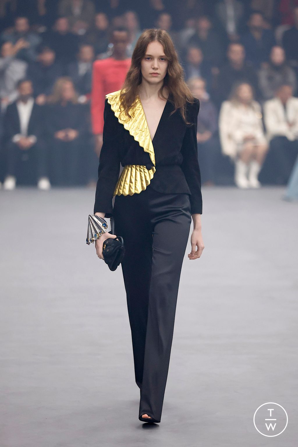 Fashion Week Paris Spring/Summer 2026 look 21 from the Valentino collection womenswear
