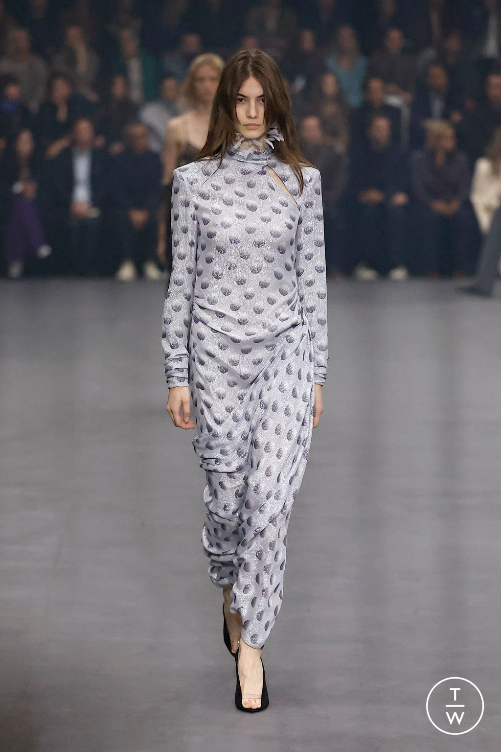 Fashion Week Paris Spring/Summer 2026 look 48 from the Valentino collection womenswear