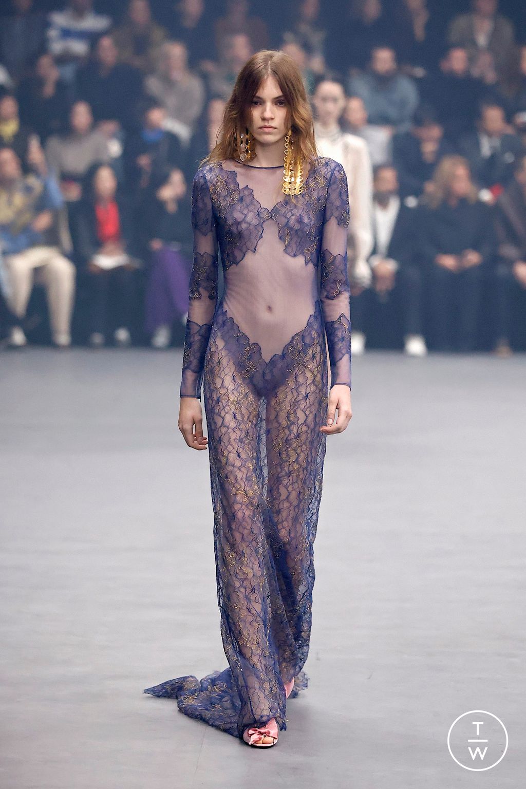 Fashion Week Paris Spring/Summer 2026 look 58 from the Valentino collection womenswear