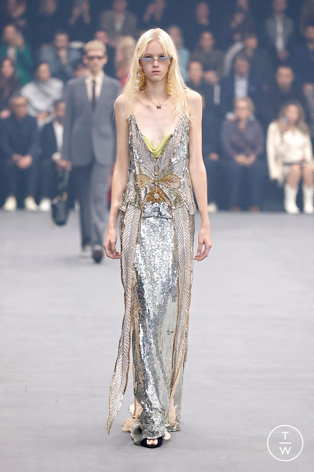 Fashion Week Paris Spring/Summer 2026 look 70 from the Valentino collection womenswear