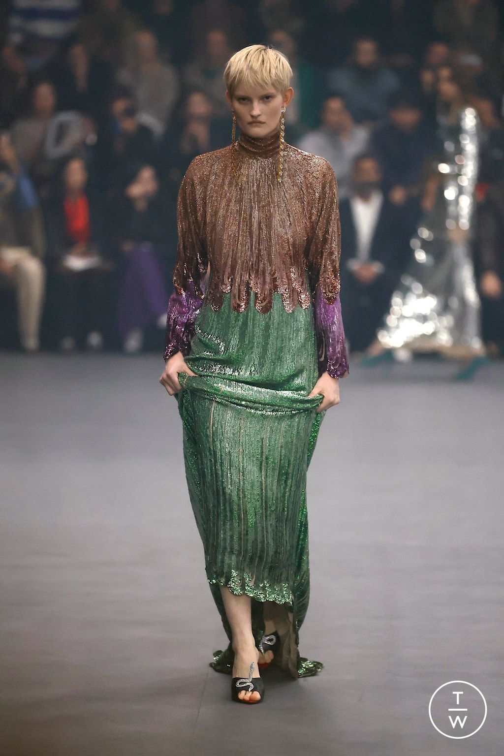 Fashion Week Paris Spring/Summer 2026 look 79 from the Valentino collection womenswear