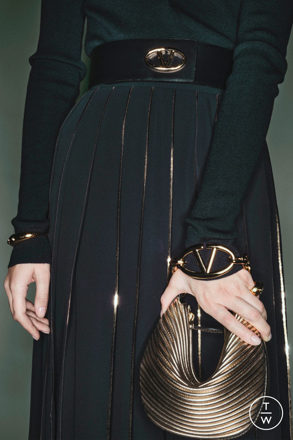 Fashion Week Paris Pre-Fall 2024 look 93 from the Valentino collection womenswear