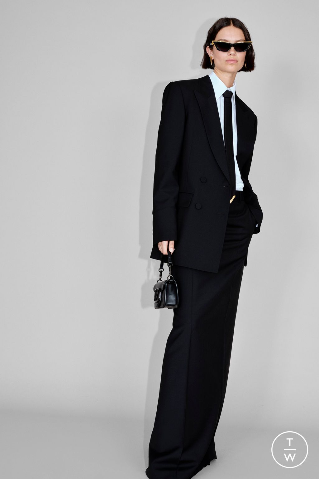 Fashion Week Paris Resort 2024 look 54 from the Valentino collection womenswear