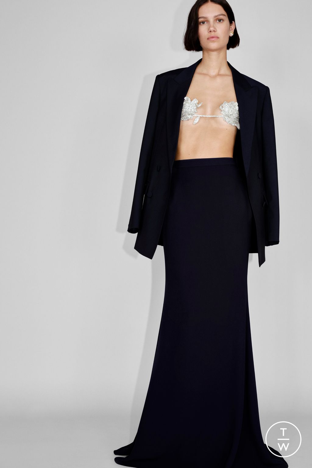 Fashion Week Paris Resort 2024 look 56 de la collection Valentino womenswear