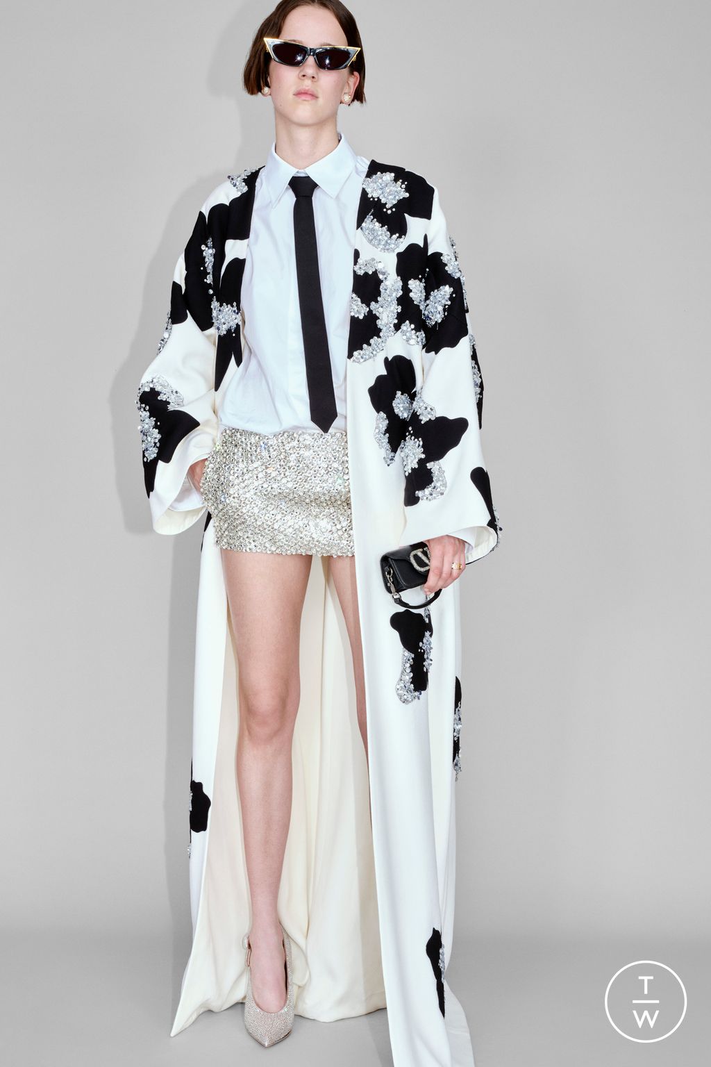 Fashion Week Paris Resort 2024 look 57 from the Valentino collection womenswear