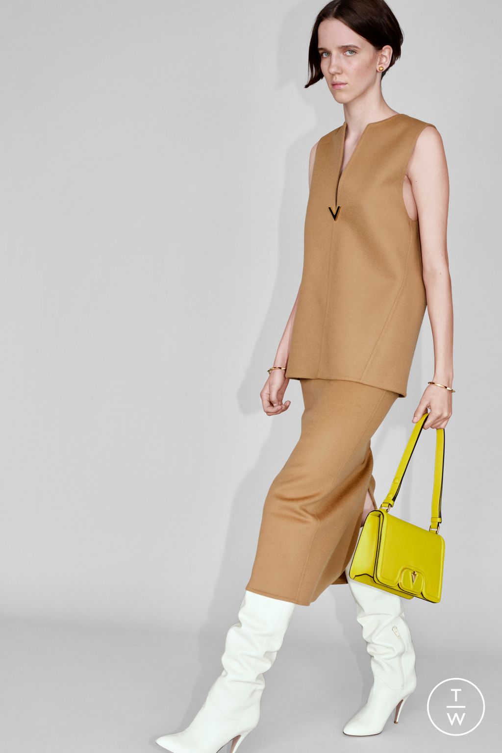 Fashion Week Paris Resort 2024 look 6 from the Valentino collection womenswear