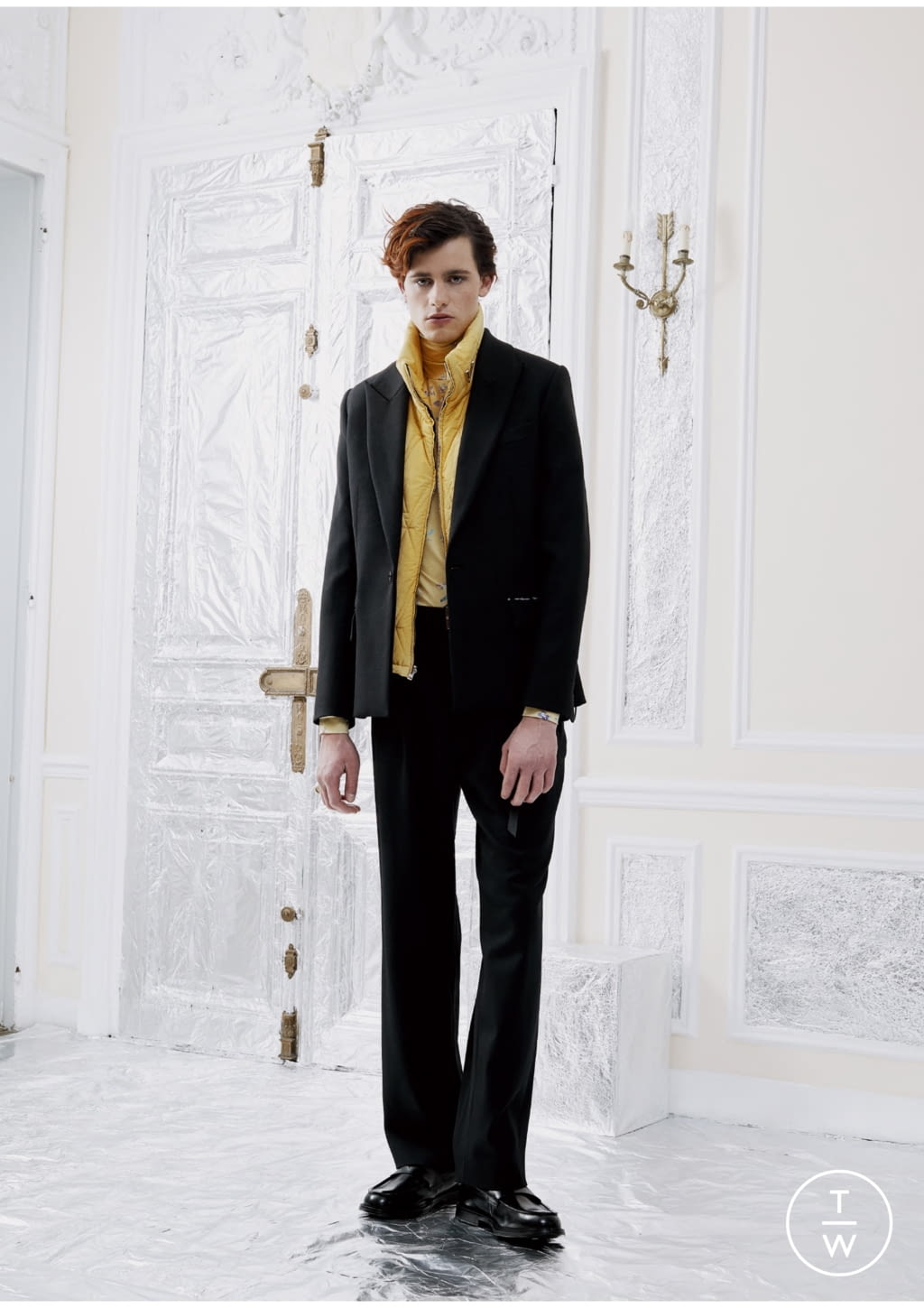 Fashion Week Paris Fall/Winter 2022 look 14 from the Valette Studio collection menswear