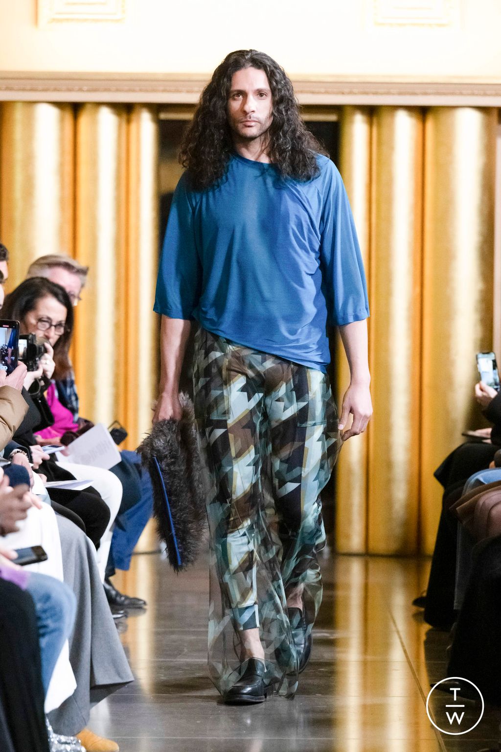 Fashion Week Paris Fall/Winter 2024 look 11 from the Valette Studio collection 男装