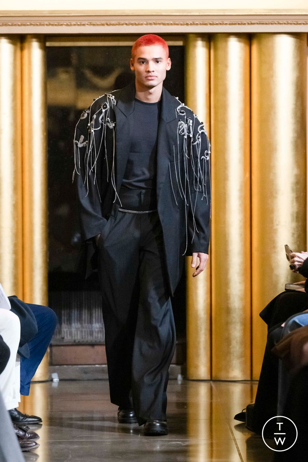 Fashion Week Paris Fall/Winter 2024 look 26 from the Valette Studio collection 男装