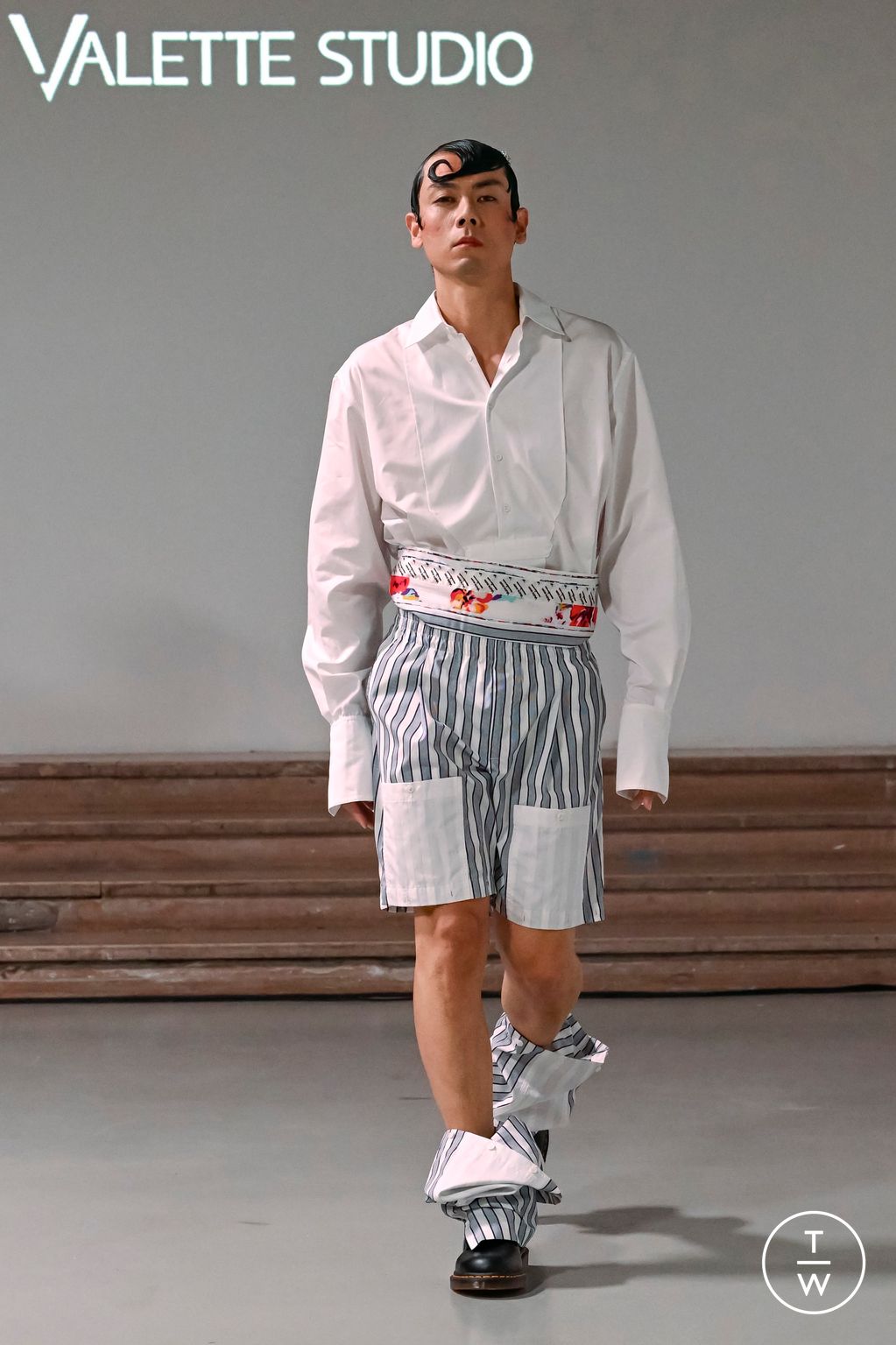 Fashion Week Paris Spring/Summer 2024 look 16 from the Valette Studio collection menswear