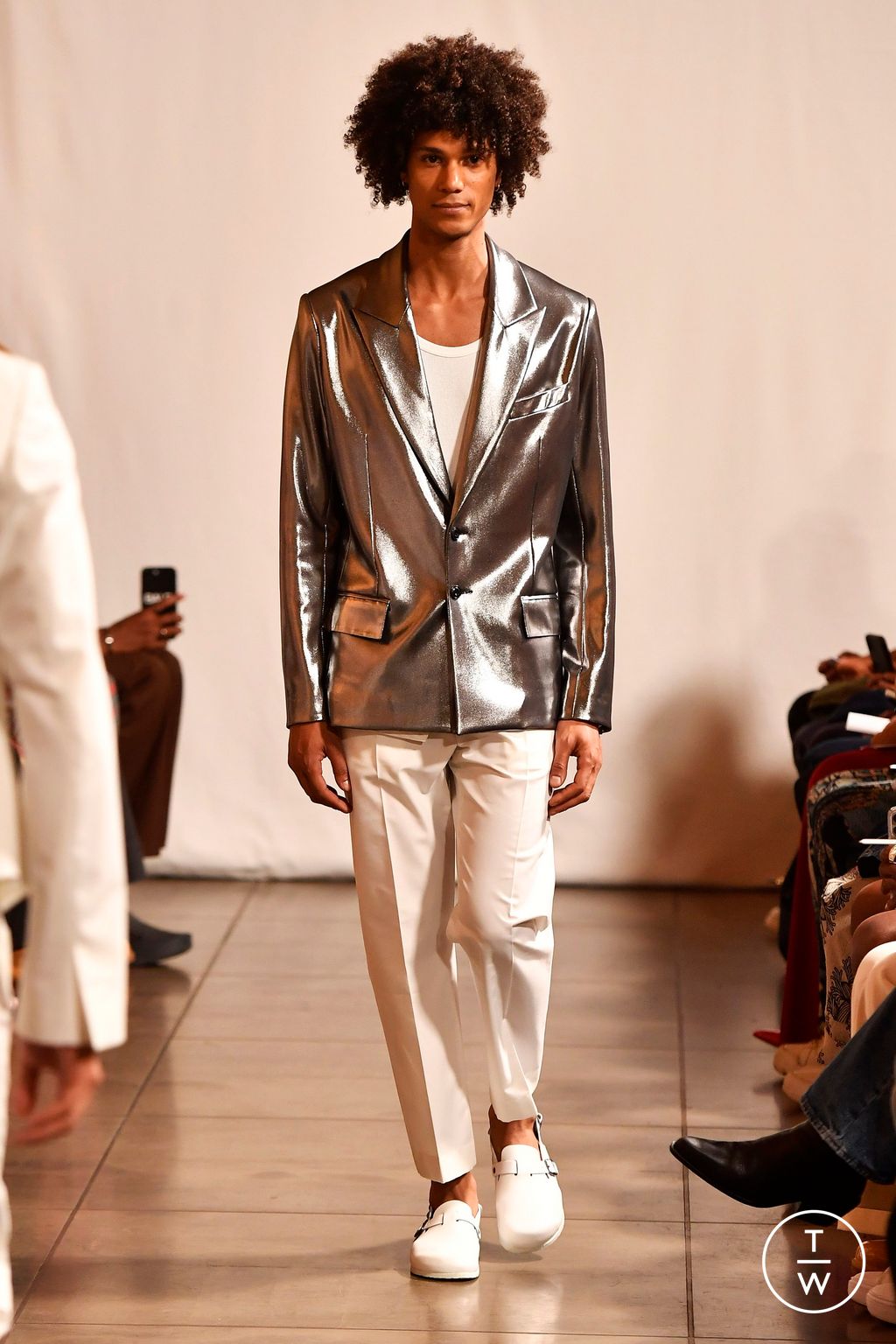 Fashion Week Paris Spring/Summer 2025 look 3 from the Valette Studio collection menswear