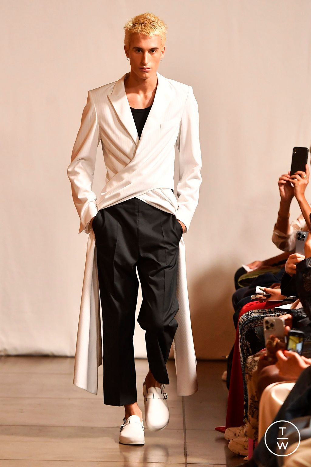 Fashion Week Paris Spring/Summer 2025 look 7 from the Valette Studio collection menswear
