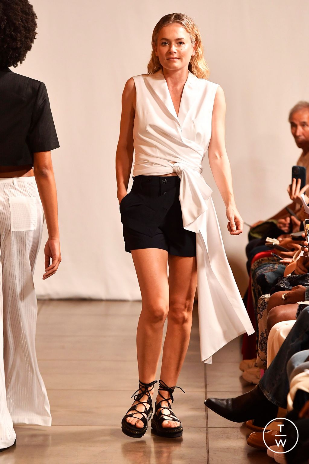 Fashion Week Paris Spring/Summer 2025 look 21 from the Valette Studio collection menswear