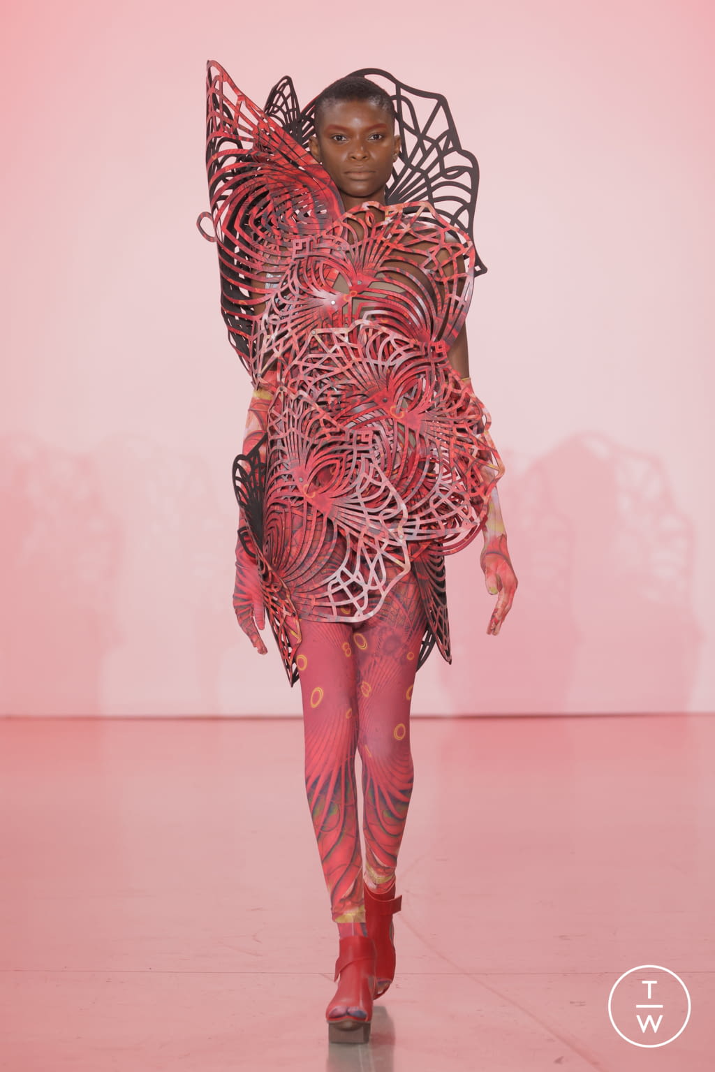 Fashion Week New York Spring/Summer 2022 look 1 de la collection Threeasfour womenswear