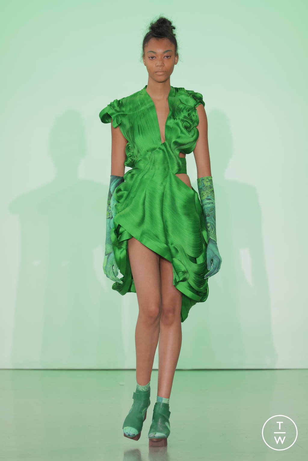 Fashion Week New York Spring/Summer 2022 look 18 from the Threeasfour collection womenswear