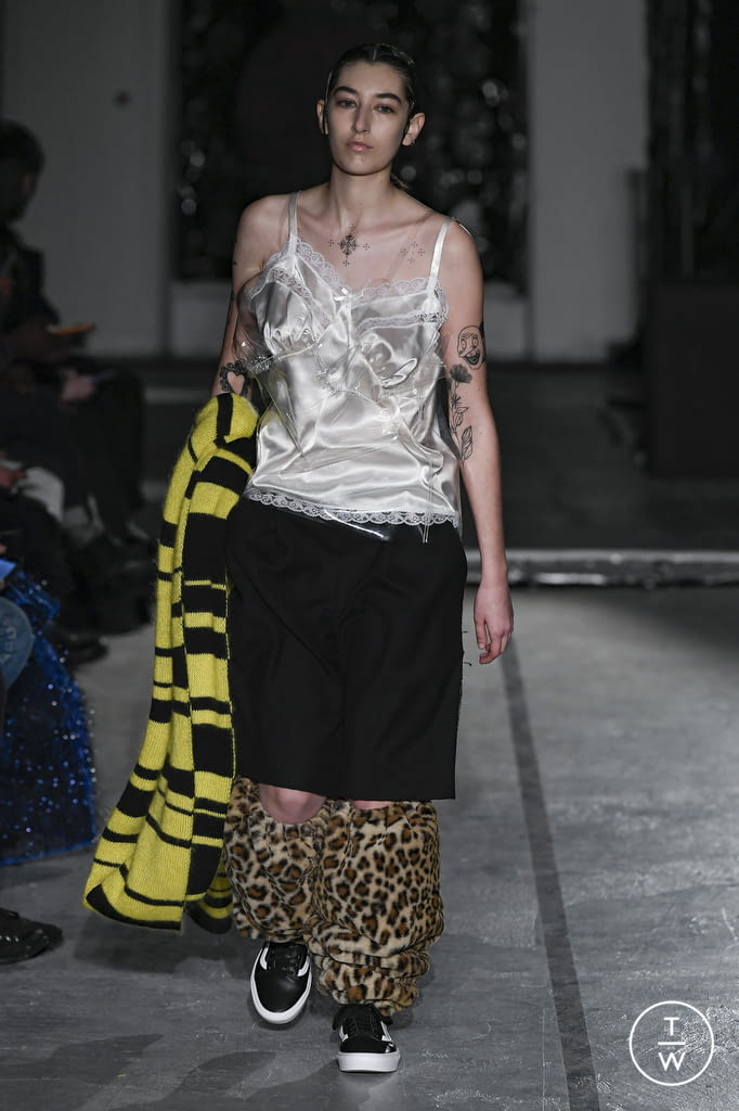 Fashion Week Paris Fall/Winter 2022 look 21 from the Vaquera collection womenswear