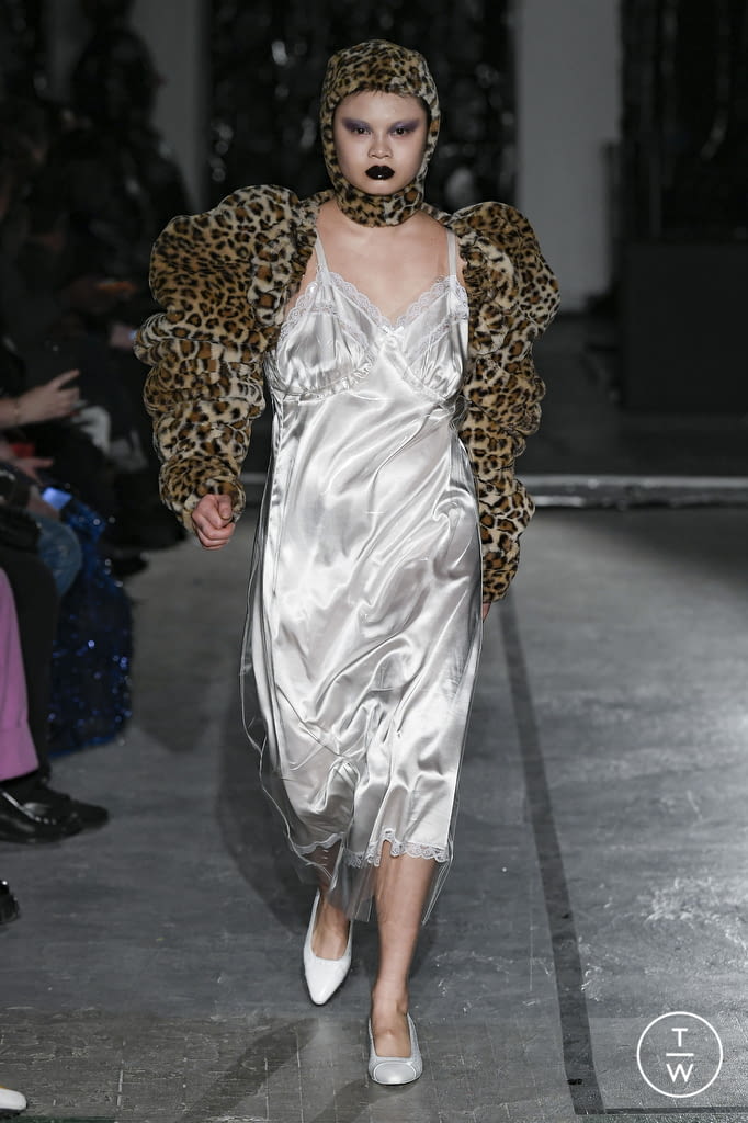 Fashion Week Paris Fall/Winter 2022 look 25 from the Vaquera collection womenswear