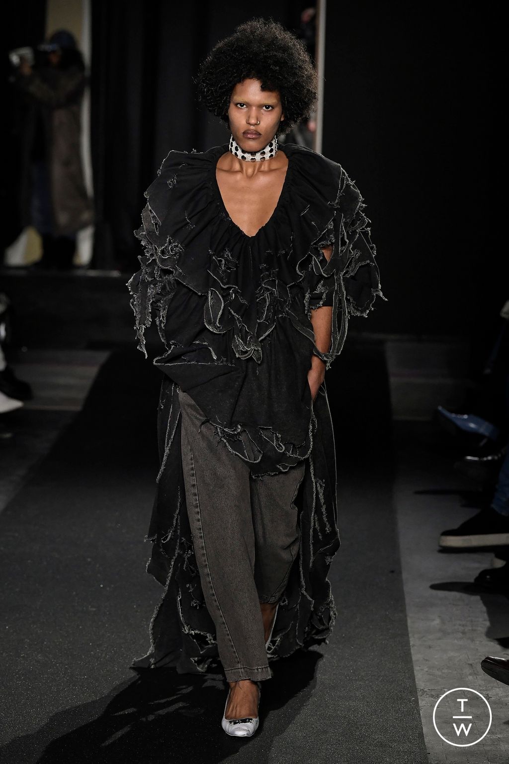 Fashion Week Paris Fall/Winter 2023 look 2 from the Vaquera collection womenswear