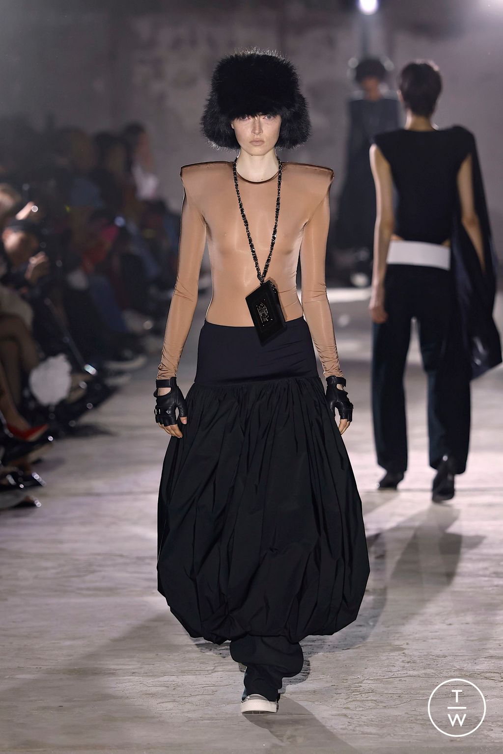 Fashion Week Paris Fall/Winter 2025 look 23 from the Vaquera collection womenswear