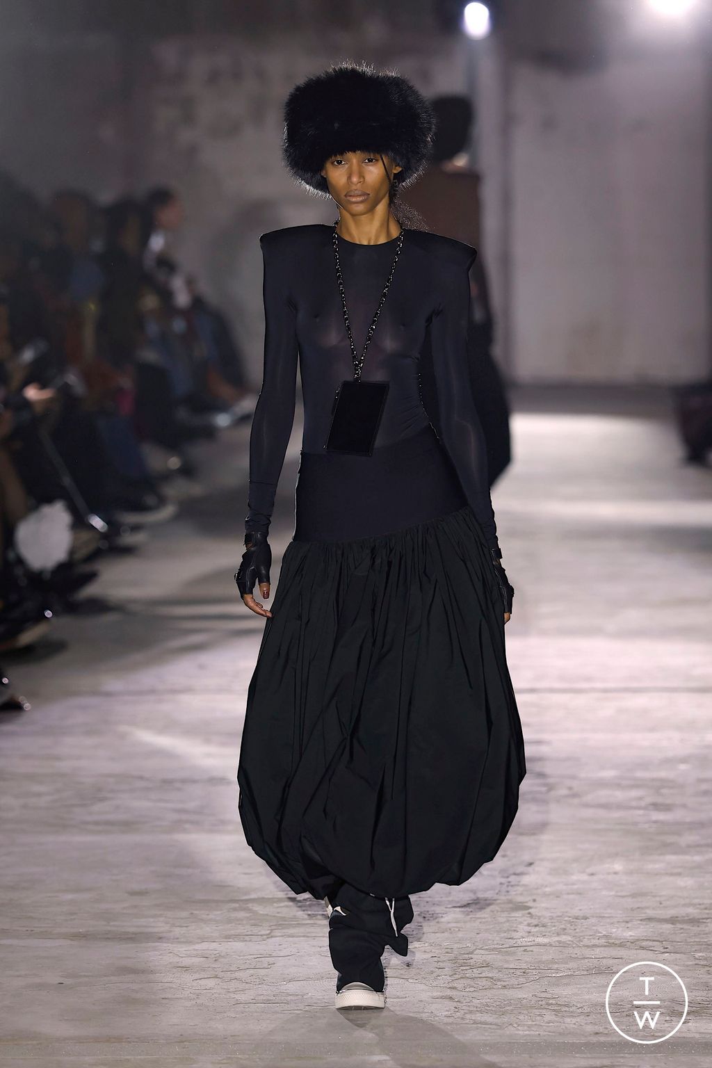 Fashion Week Paris Fall/Winter 2025 look 25 de la collection Vaquera womenswear