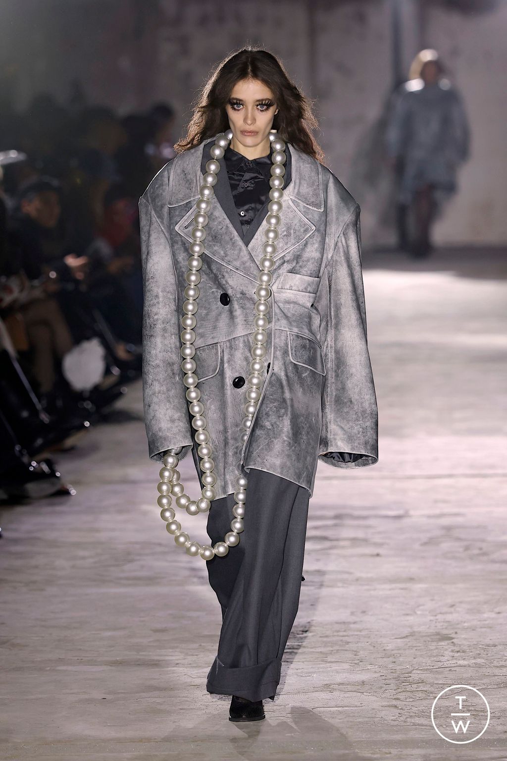 Fashion Week Paris Fall/Winter 2025 look 33 from the Vaquera collection womenswear